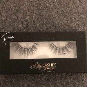 Lilly Lashes-Cannes